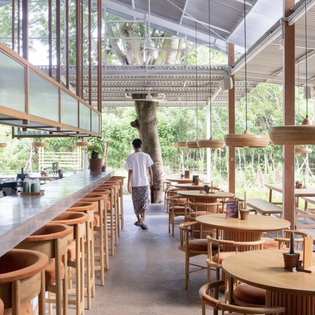 Best Healthy Cafes in Uluwatu: Alchemy UluwatuUluwatu, Best Cafes in Uluwatu, Uluwatu Cafes, Uluwatu Food Guide, Uluwatu Travel Guide, Where to Eat in Uluwatu, Bali Cafes, Bali Travel Tips, Brunch in Uluwatu, Wellness in Uluwatu, Digital Nomad Bali, Casa Kloud