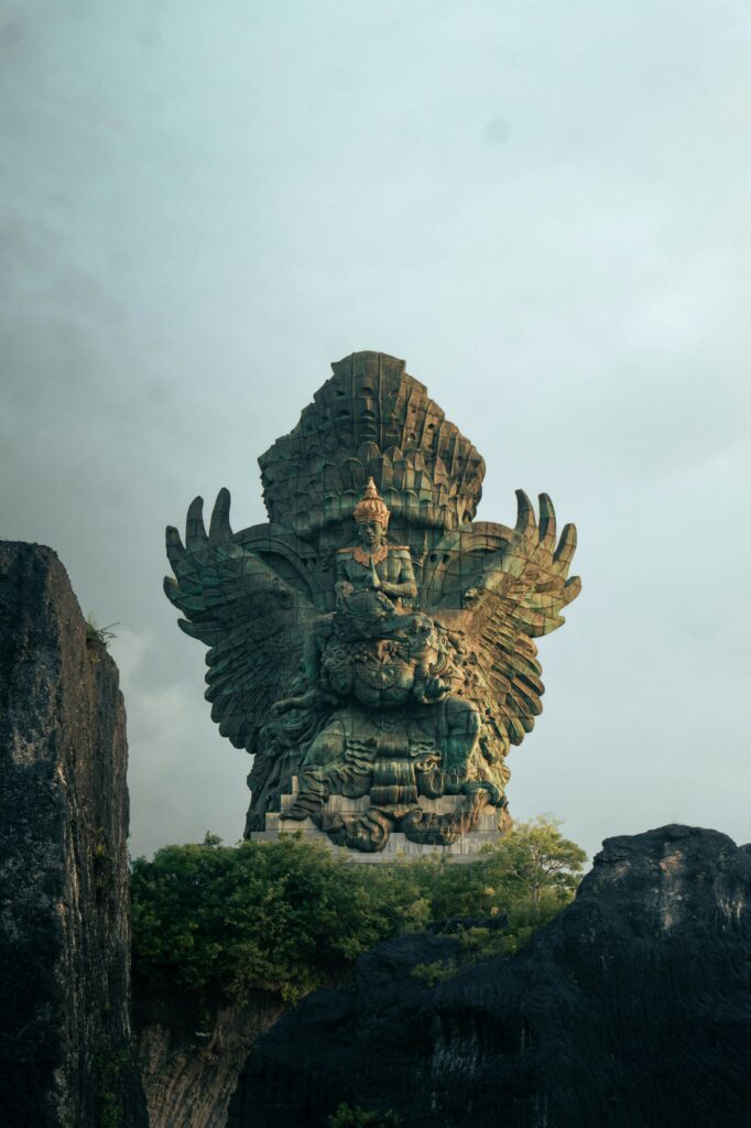 Uluwatu Temple Kecak dance, Uluwatu beaches, GWK Bali, Jimbaran seafood, Uluwatu itinerary, Things to do in Uluwatu
