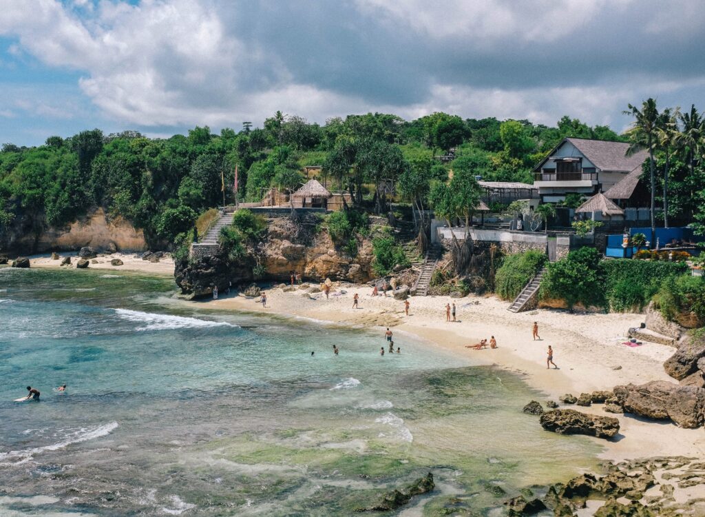 Uluwatu Temple Kecak dance, Uluwatu beaches, GWK Bali, Jimbaran seafood, Uluwatu itinerary, Things to do in Uluwatu