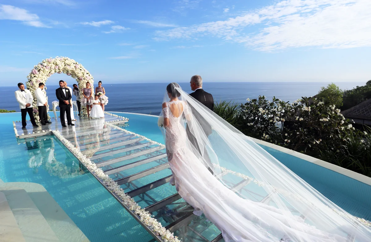 Planning a Wedding in Uluwatu: Venues, Villas & What to Know